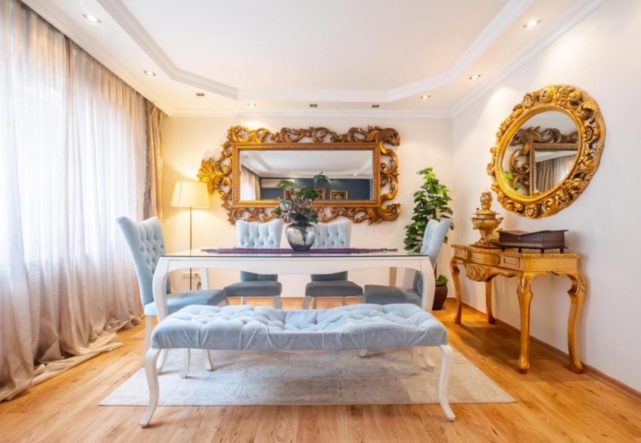 Exclusive Flat With Balcony In Nisantasi Apartment Istanbul Ngoại thất bức ảnh