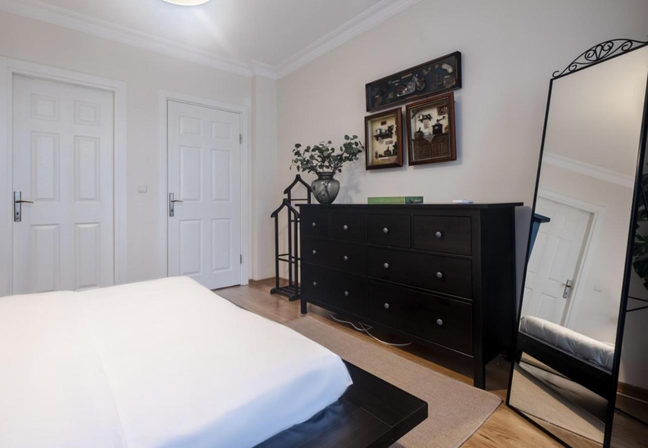 Exclusive Flat With Balcony In Nisantasi Apartment Istanbul Ngoại thất bức ảnh